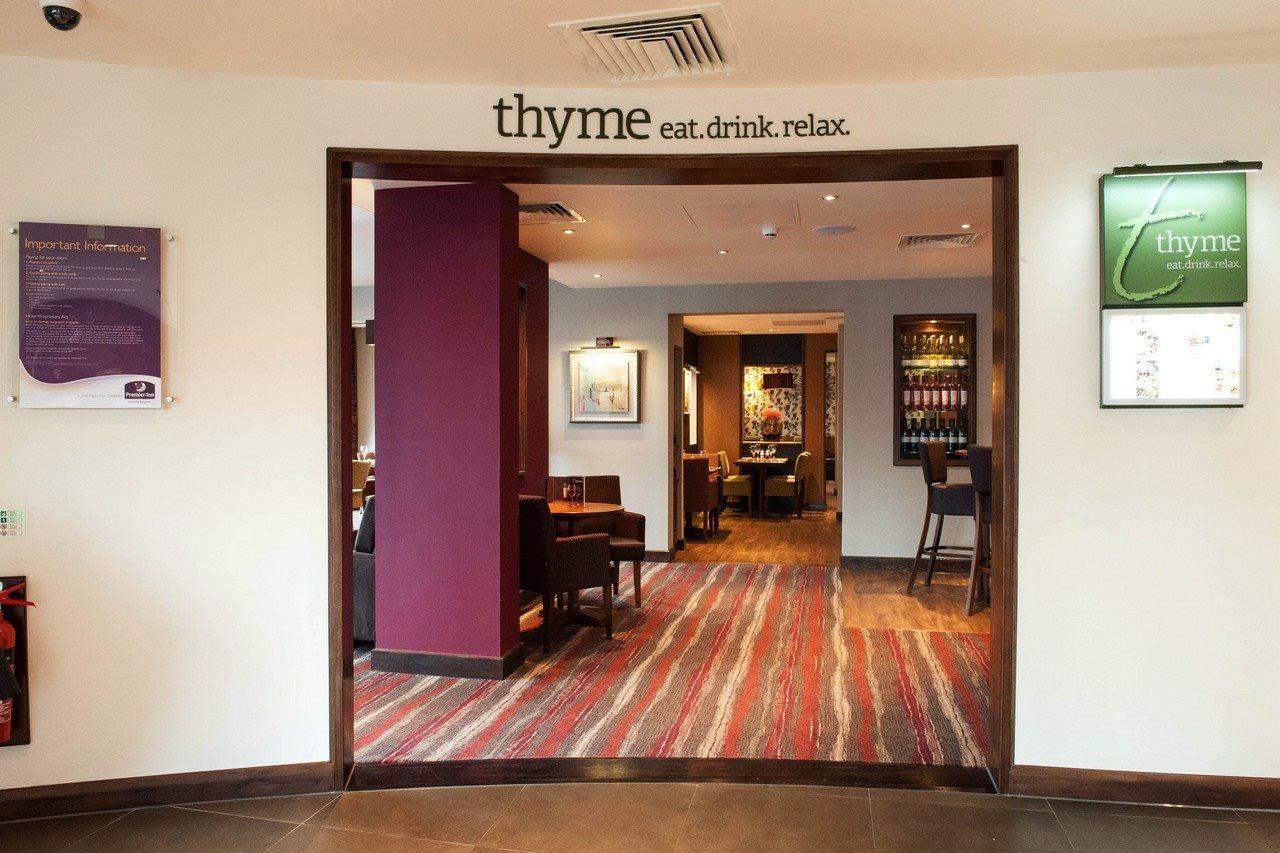 Premier Inn Canterbury City Centre Екстериор снимка