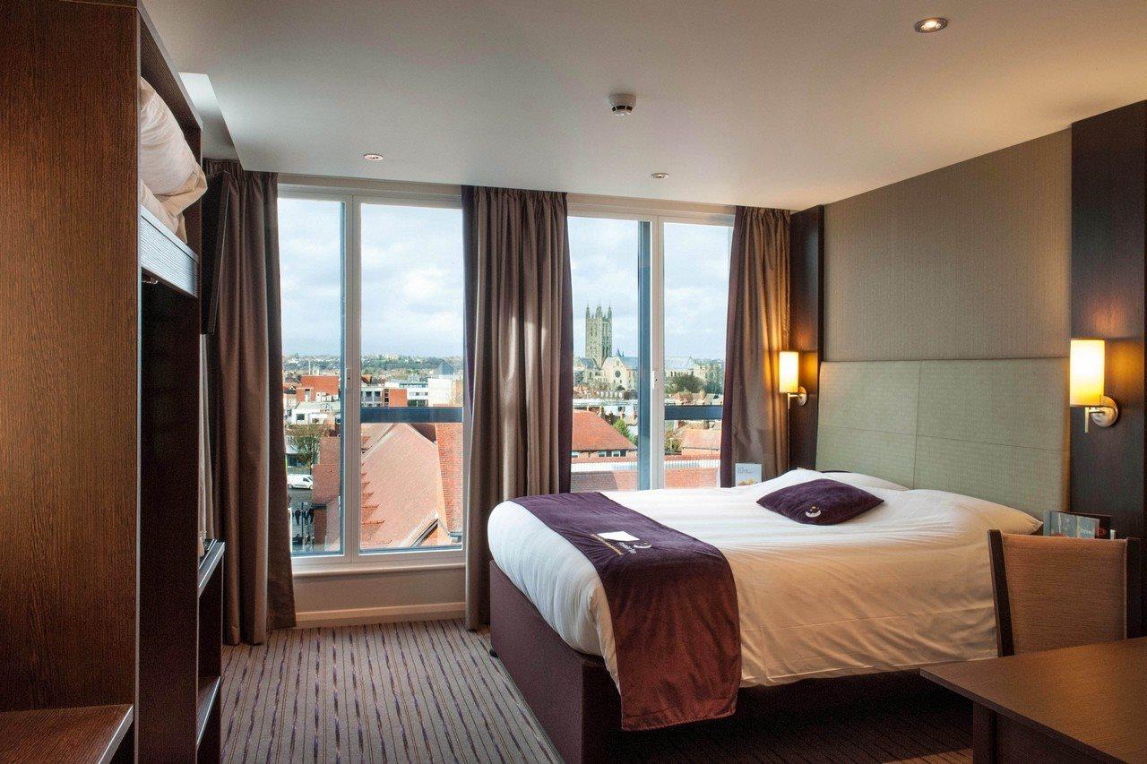 Premier Inn Canterbury City Centre Екстериор снимка