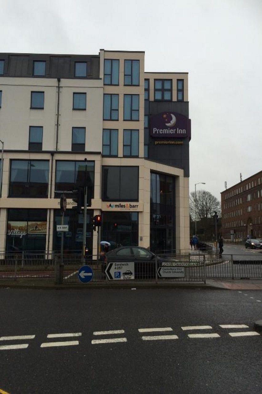 Premier Inn Canterbury City Centre Екстериор снимка
